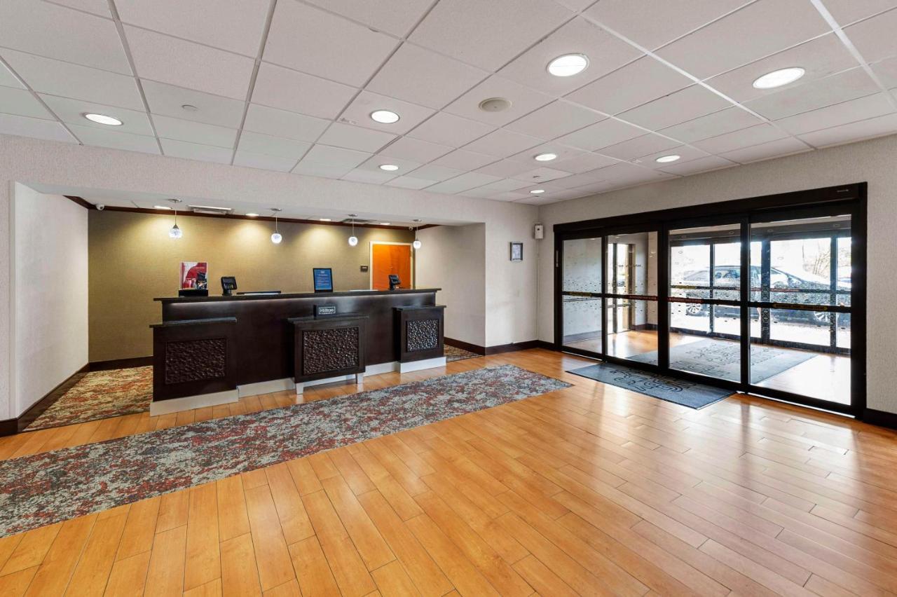 Hampton Inn Nanuet Exterior foto